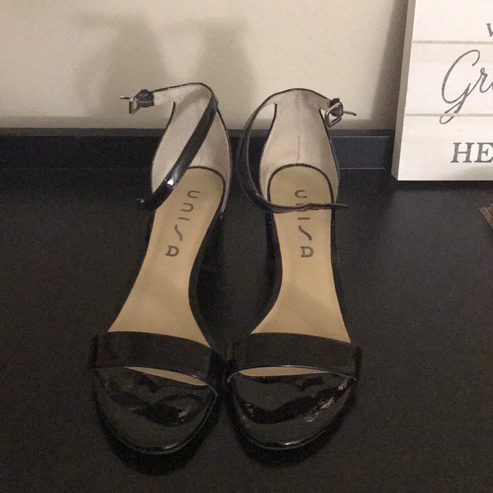 Unisa heels